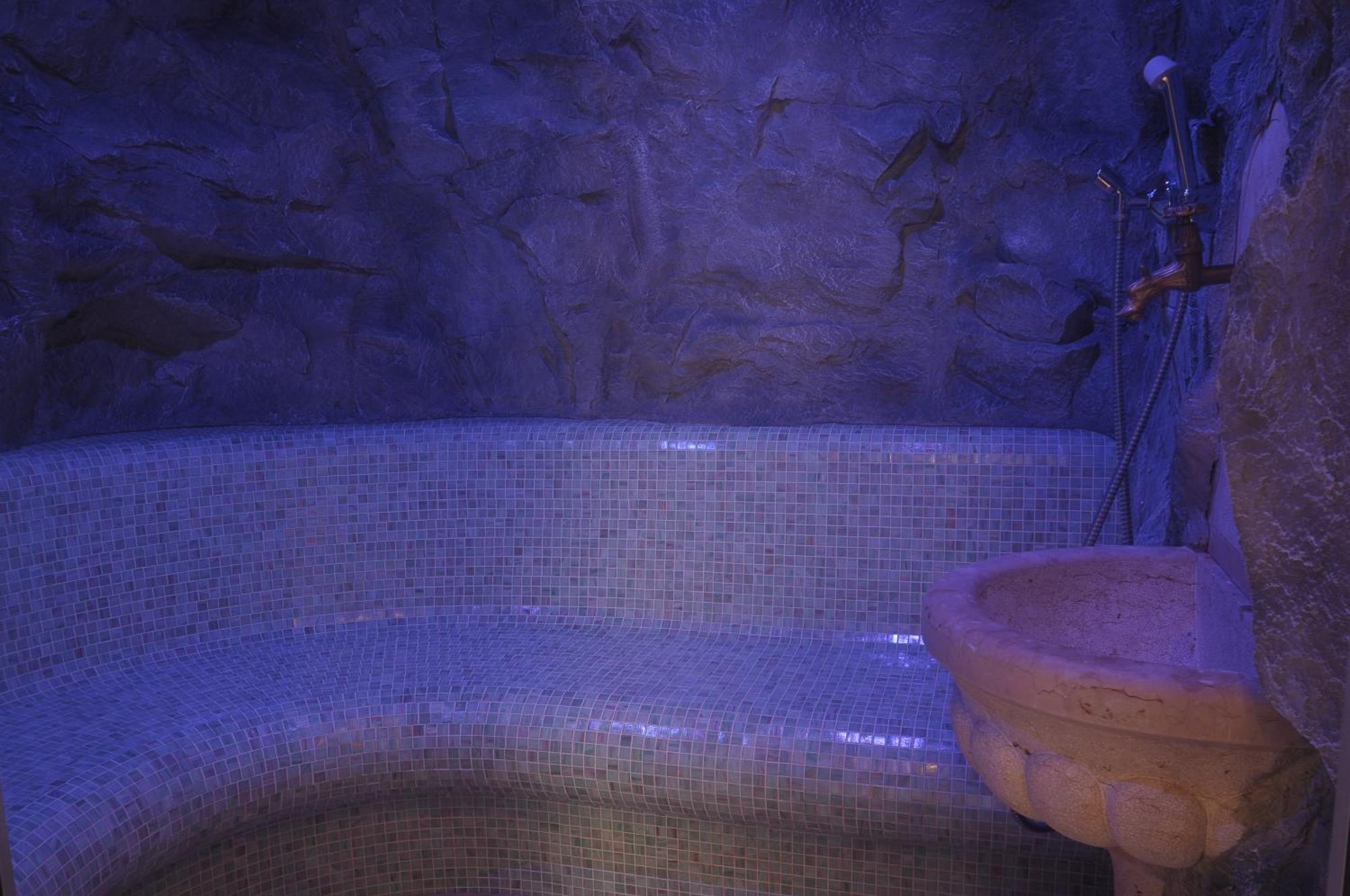 Hotel Bellaria Levico Terme Exteriör bild
