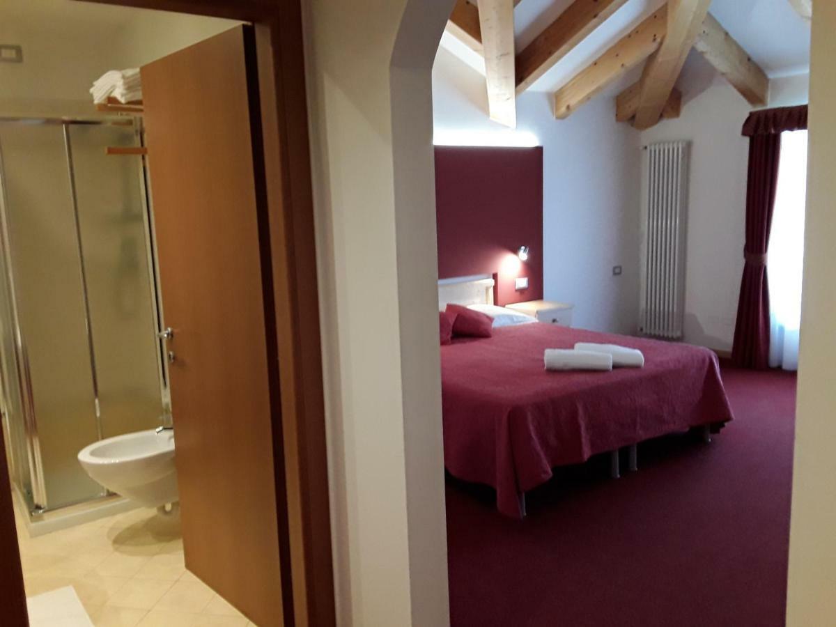Hotel Bellaria Levico Terme Exteriör bild