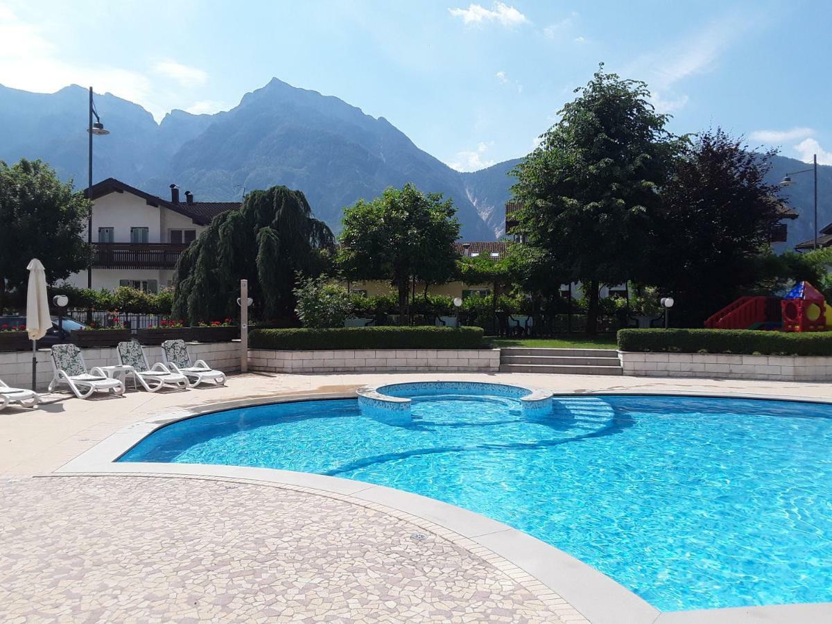 Hotel Bellaria Levico Terme Exteriör bild